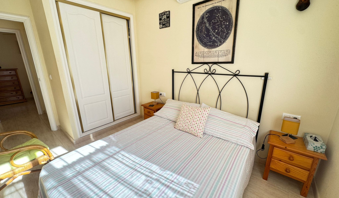 Reventa - Casa de Pueblo - Villamartín