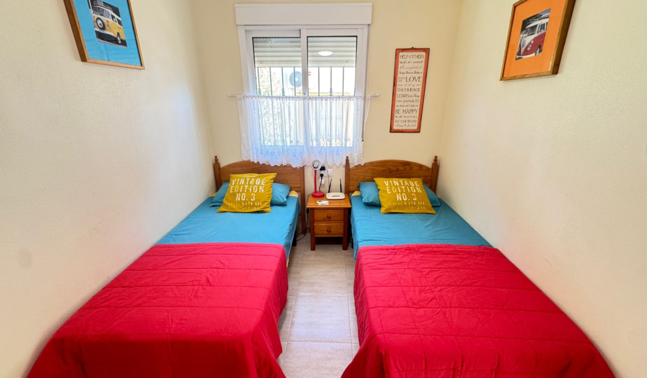 Reventa - Casa de Pueblo - Villamartín