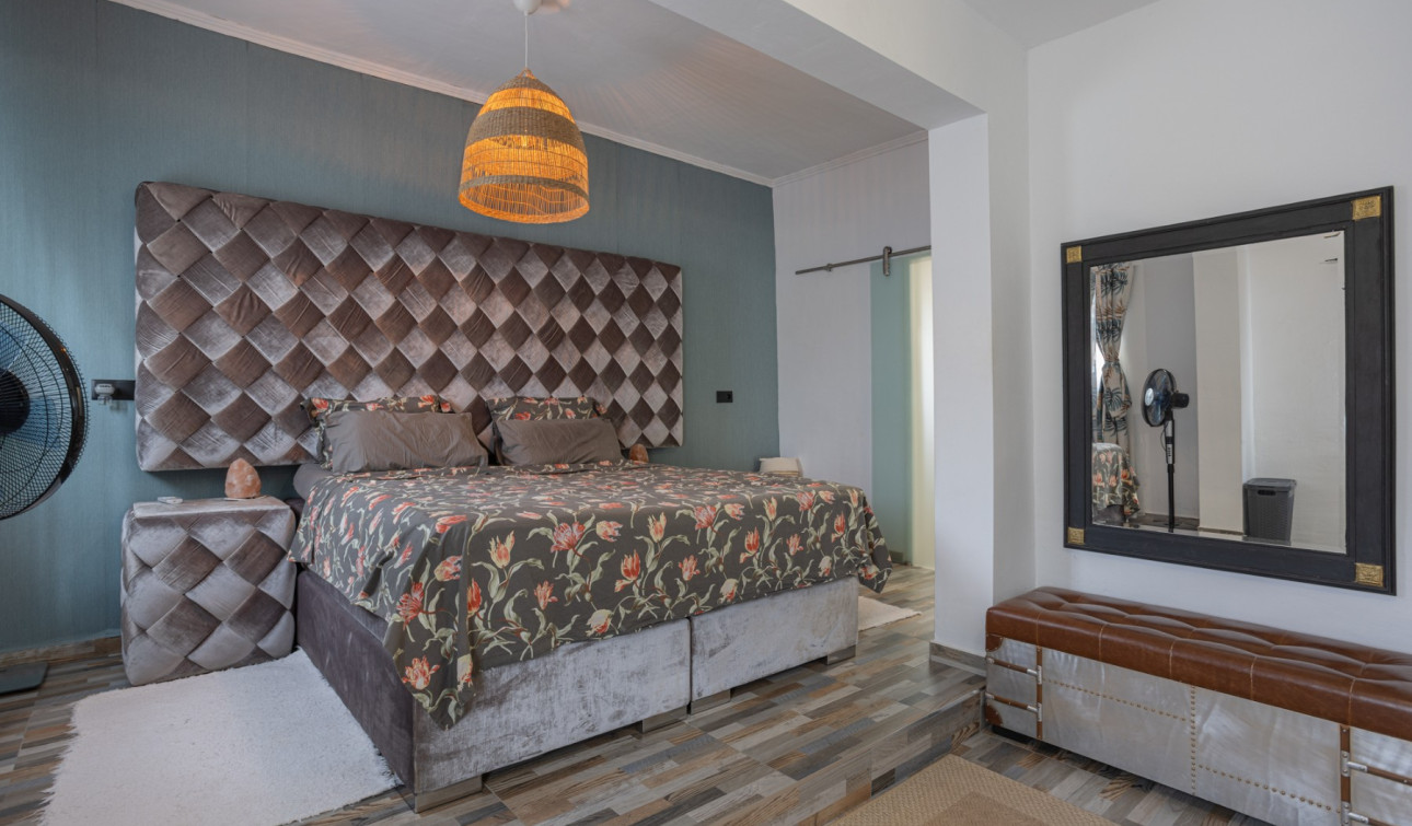 Reventa - Finca / Propiedad de Campo - Albatera