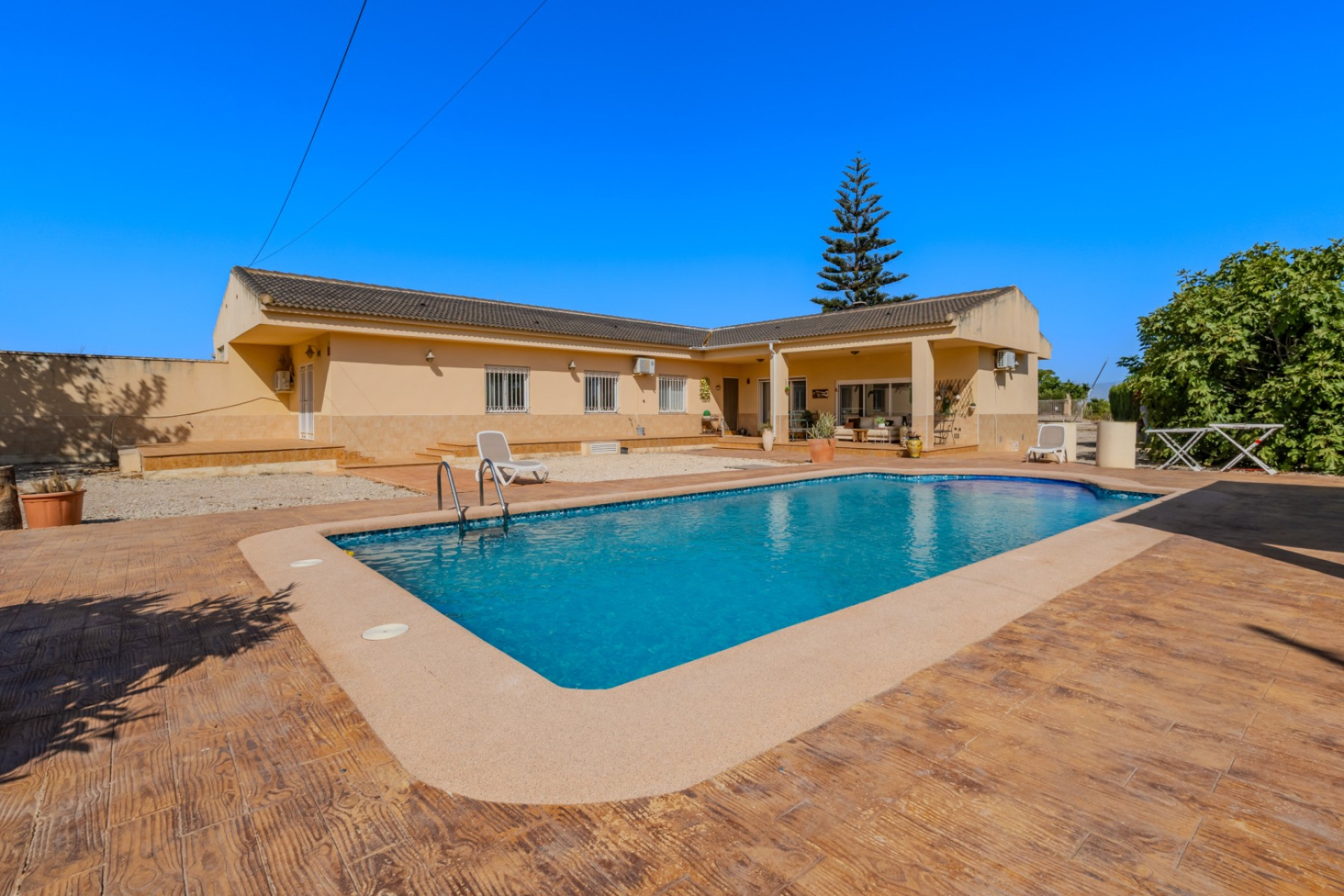 Reventa - Finca / Propiedad de Campo - Almoradí