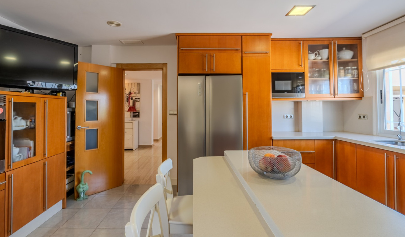 Reventa - Finca / Propiedad de Campo - Almoradí