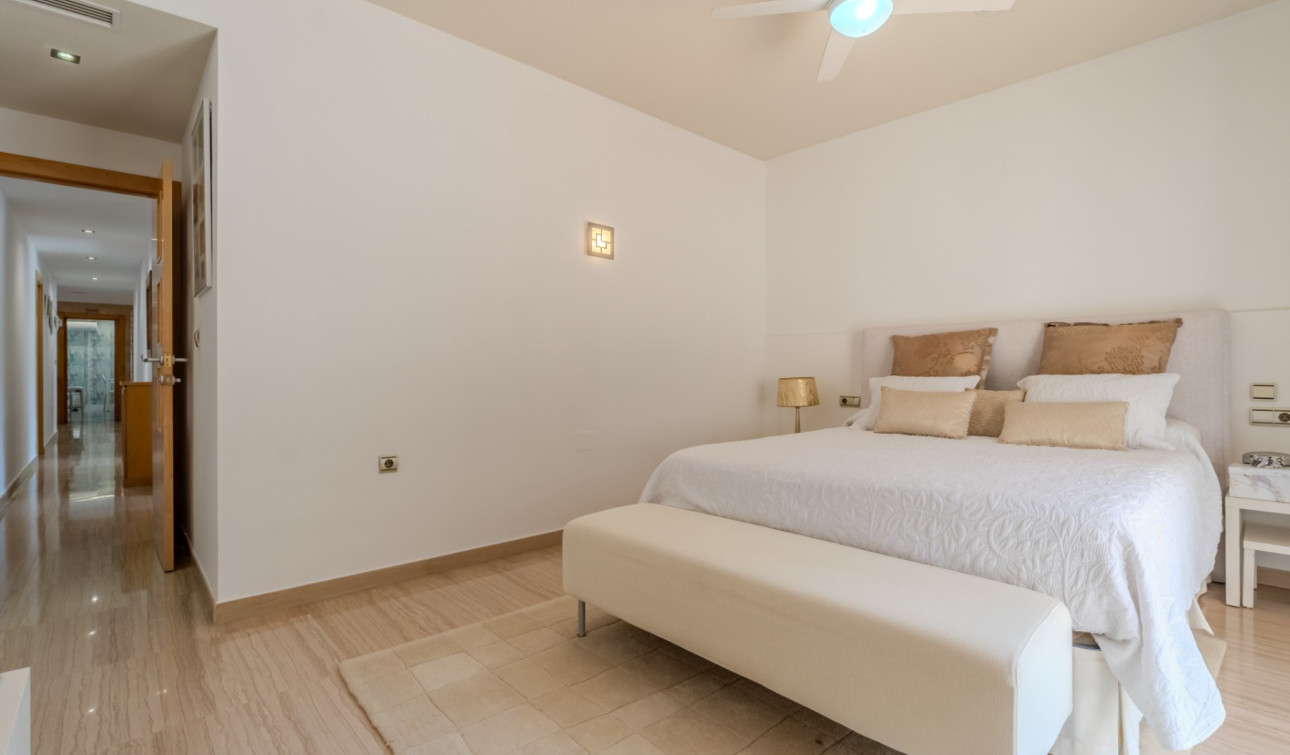 Reventa - Finca / Propiedad de Campo - Almoradí