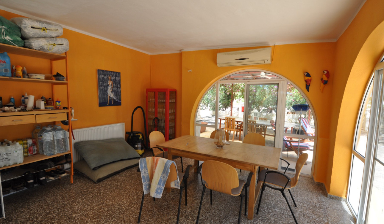 Reventa - Finca / Propiedad de Campo - Crevillente