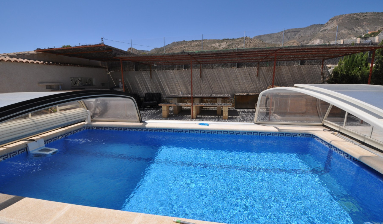 Reventa - Finca / Propiedad de Campo - Crevillente