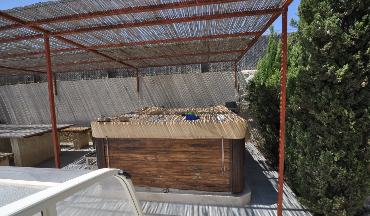 Reventa - Finca / Propiedad de Campo - Crevillente