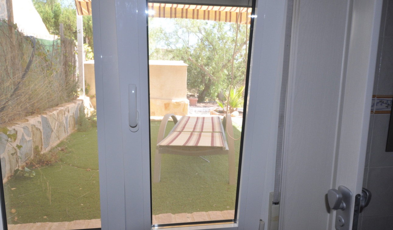 Reventa - Finca / Propiedad de Campo - Crevillente