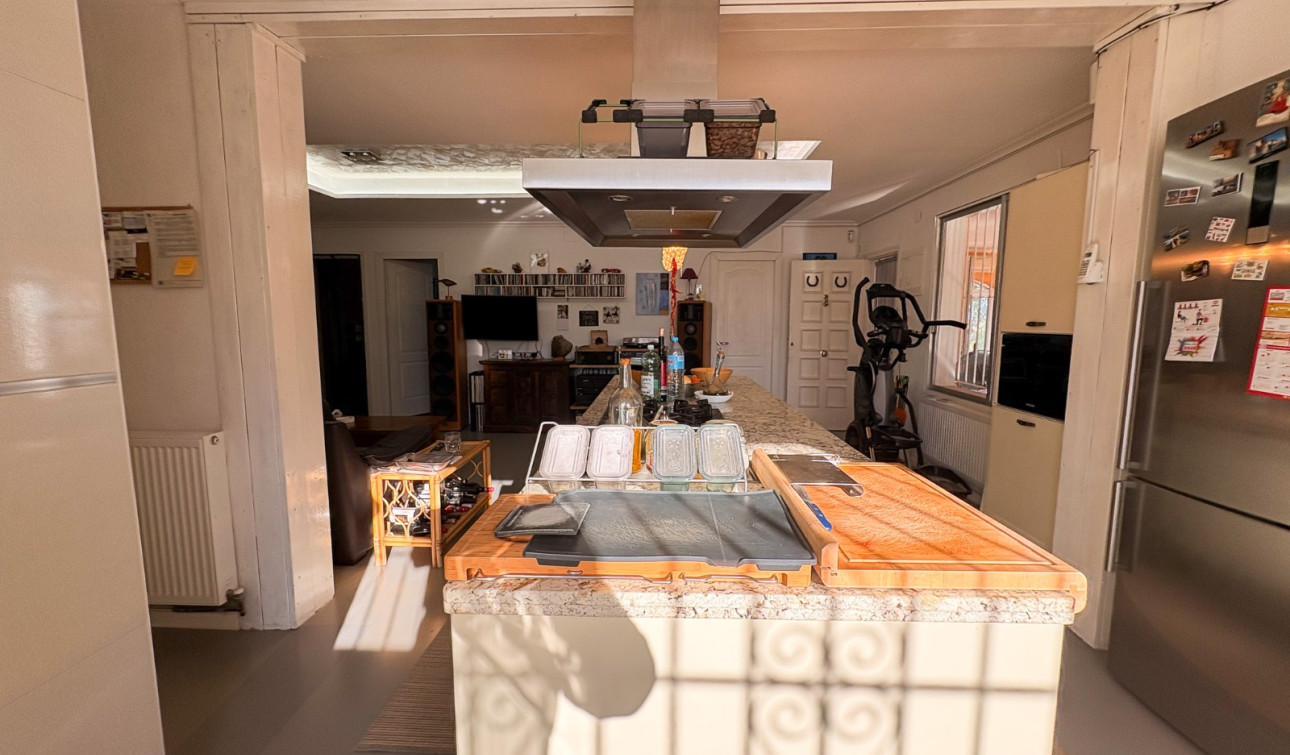 Reventa - Finca / Propiedad de Campo - Crevillente