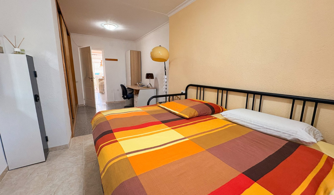 Reventa - Finca / Propiedad de Campo - Crevillente