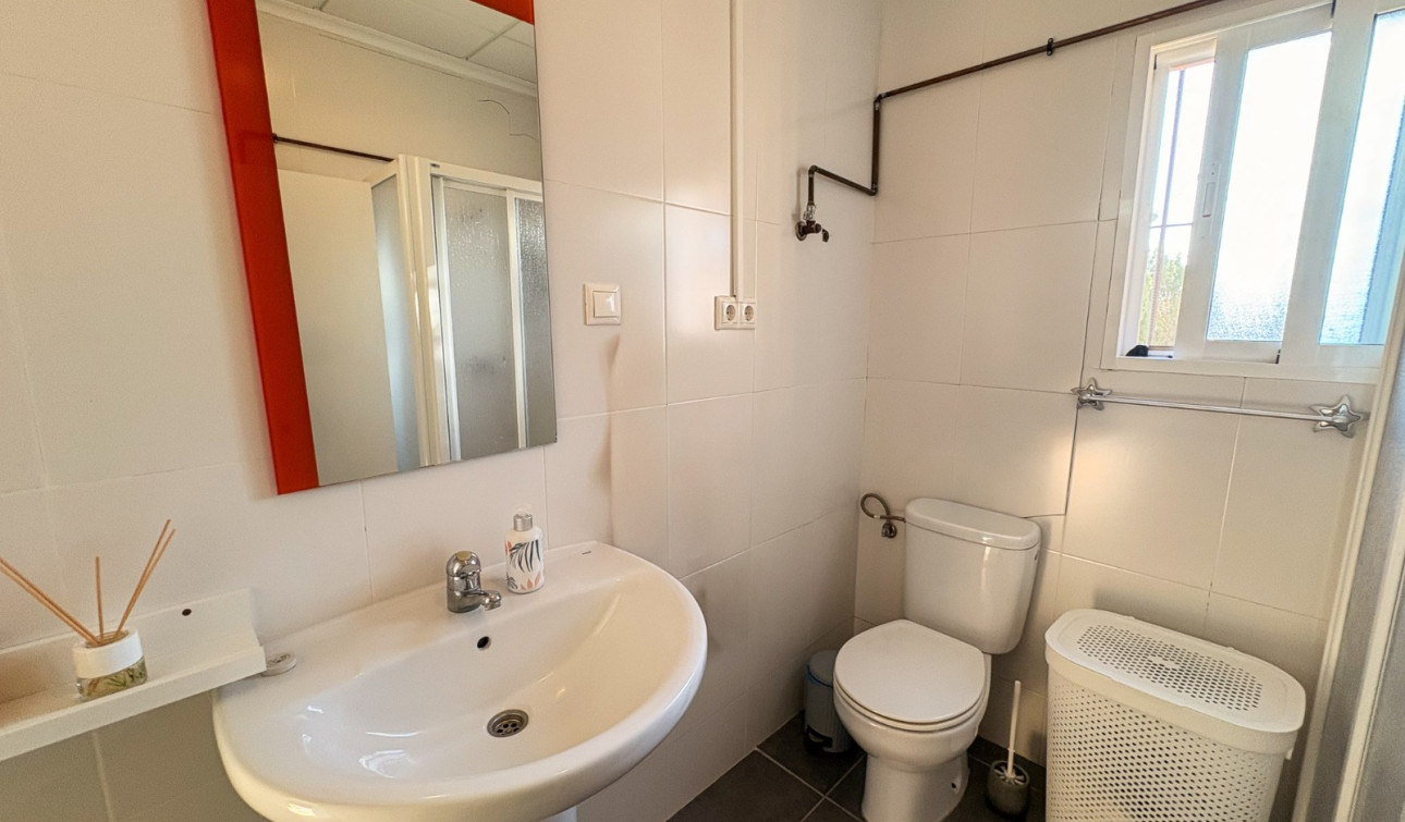 Reventa - Finca / Propiedad de Campo - Crevillente