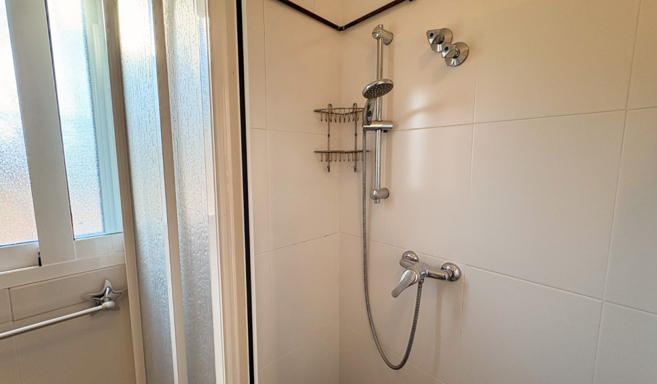 Reventa - Finca / Propiedad de Campo - Crevillente