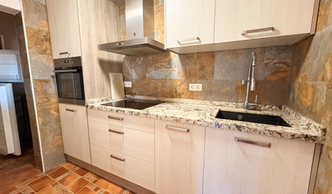 Reventa - Finca / Propiedad de Campo - Crevillente