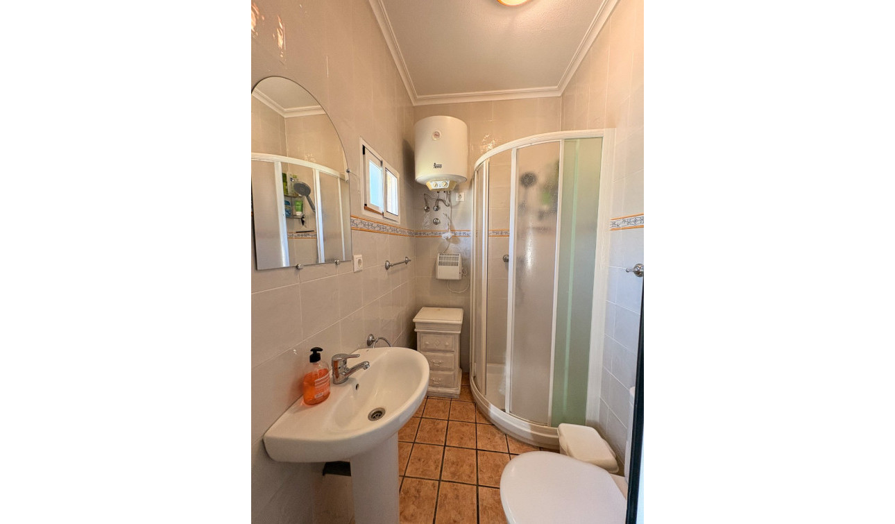 Reventa - Finca / Propiedad de Campo - Crevillente