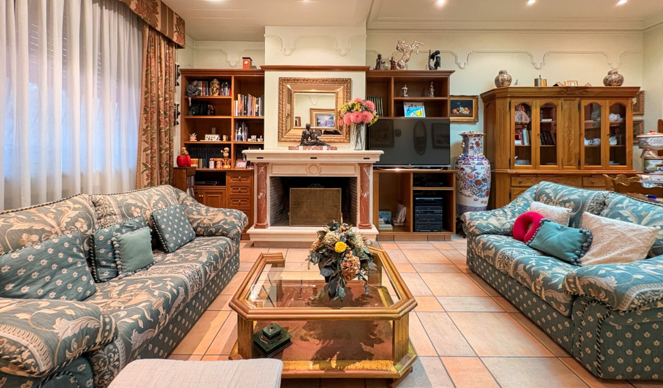 Reventa - Finca / Propiedad de Campo - Elche - Altzabares Alto