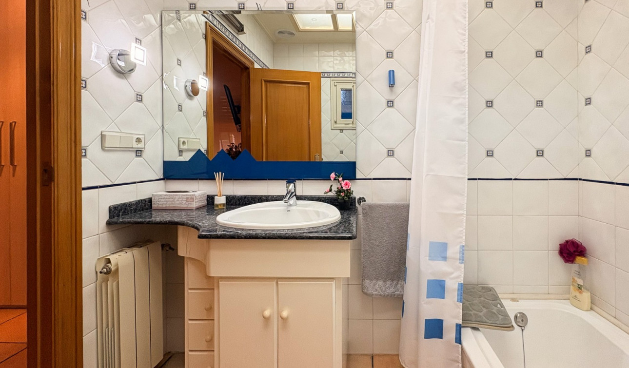 Reventa - Finca / Propiedad de Campo - Elche - Altzabares Alto