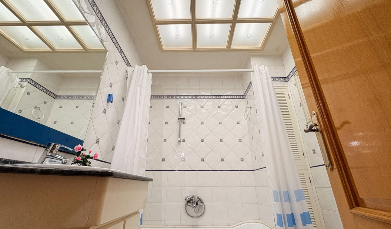 Reventa - Finca / Propiedad de Campo - Elche - Altzabares Alto