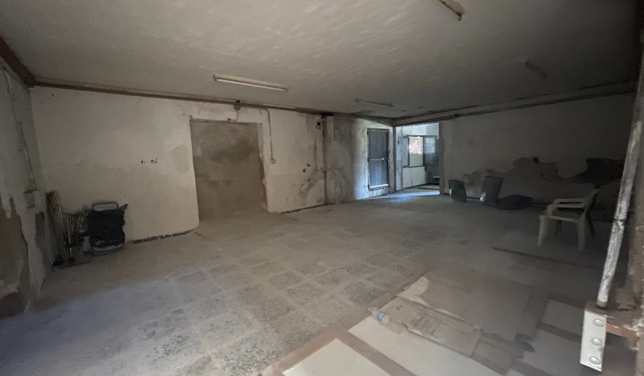 Reventa - Finca / Propiedad de Campo - Elche