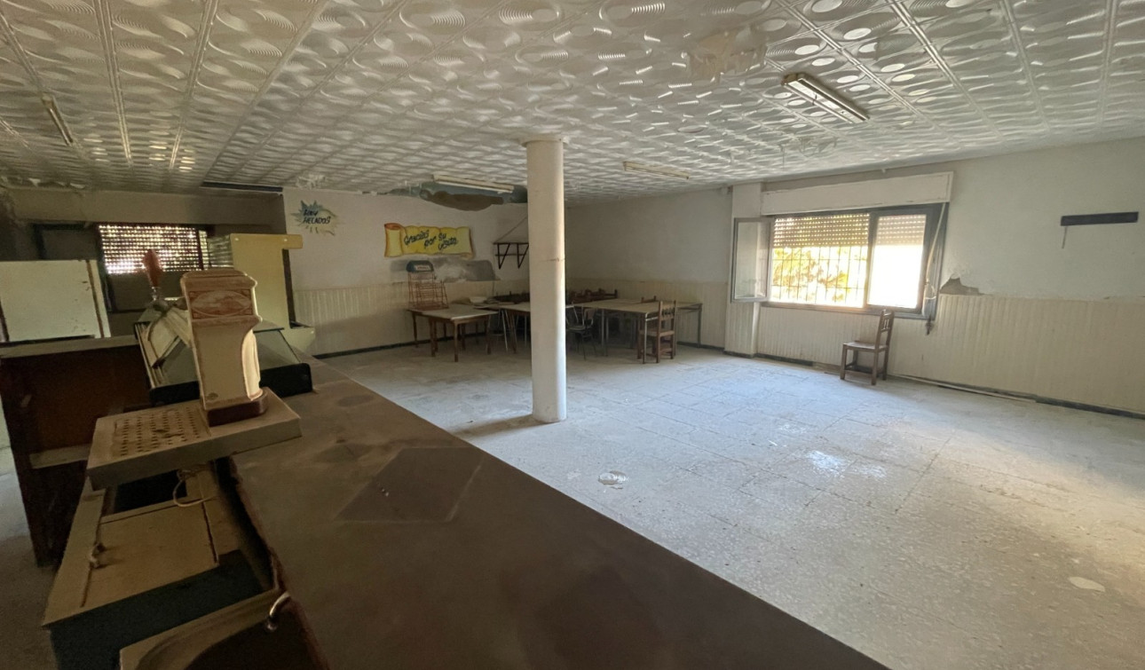 Reventa - Finca / Propiedad de Campo - Elche