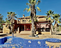 Reventa - Finca / Propiedad de Campo - Los Montesinos