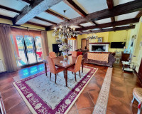 Reventa - Finca / Propiedad de Campo - Los Montesinos