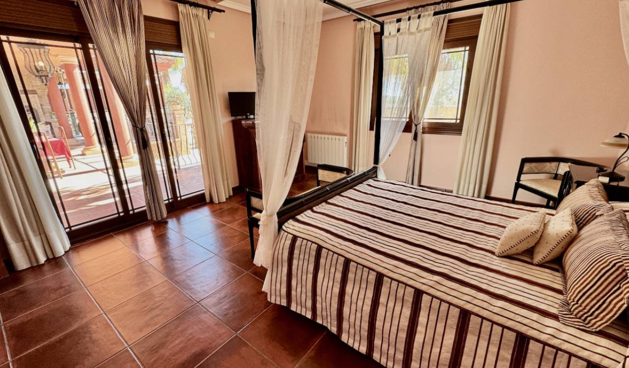 Reventa - Finca / Propiedad de Campo - Los Montesinos