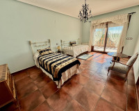 Reventa - Finca / Propiedad de Campo - Los Montesinos