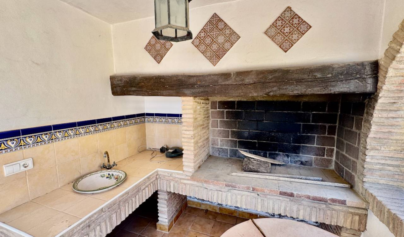 Reventa - Finca / Propiedad de Campo - Los Montesinos