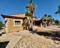Reventa - Finca / Propiedad de Campo - Los Montesinos