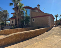 Reventa - Finca / Propiedad de Campo - Los Montesinos