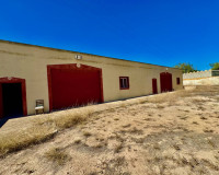 Reventa - Finca / Propiedad de Campo - Los Montesinos