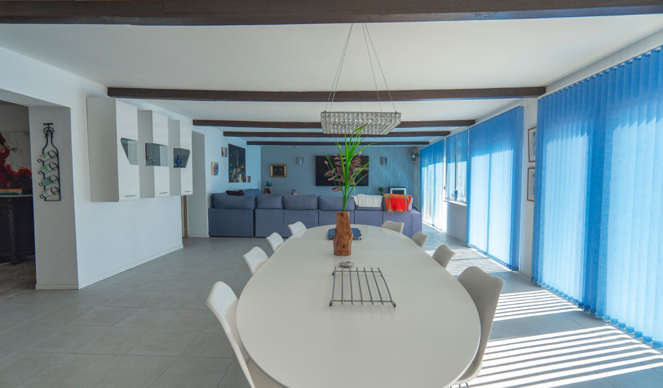 Reventa - Finca / Propiedad de Campo - Los Montesinos