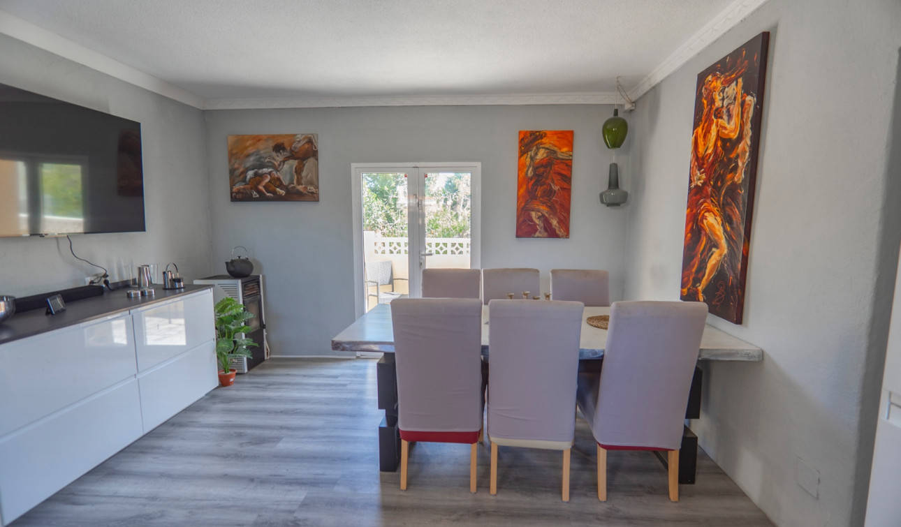 Reventa - Finca / Propiedad de Campo - Los Montesinos