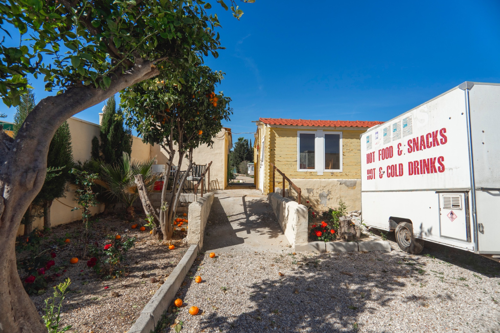 Reventa - Finca / Propiedad de Campo - Los Montesinos