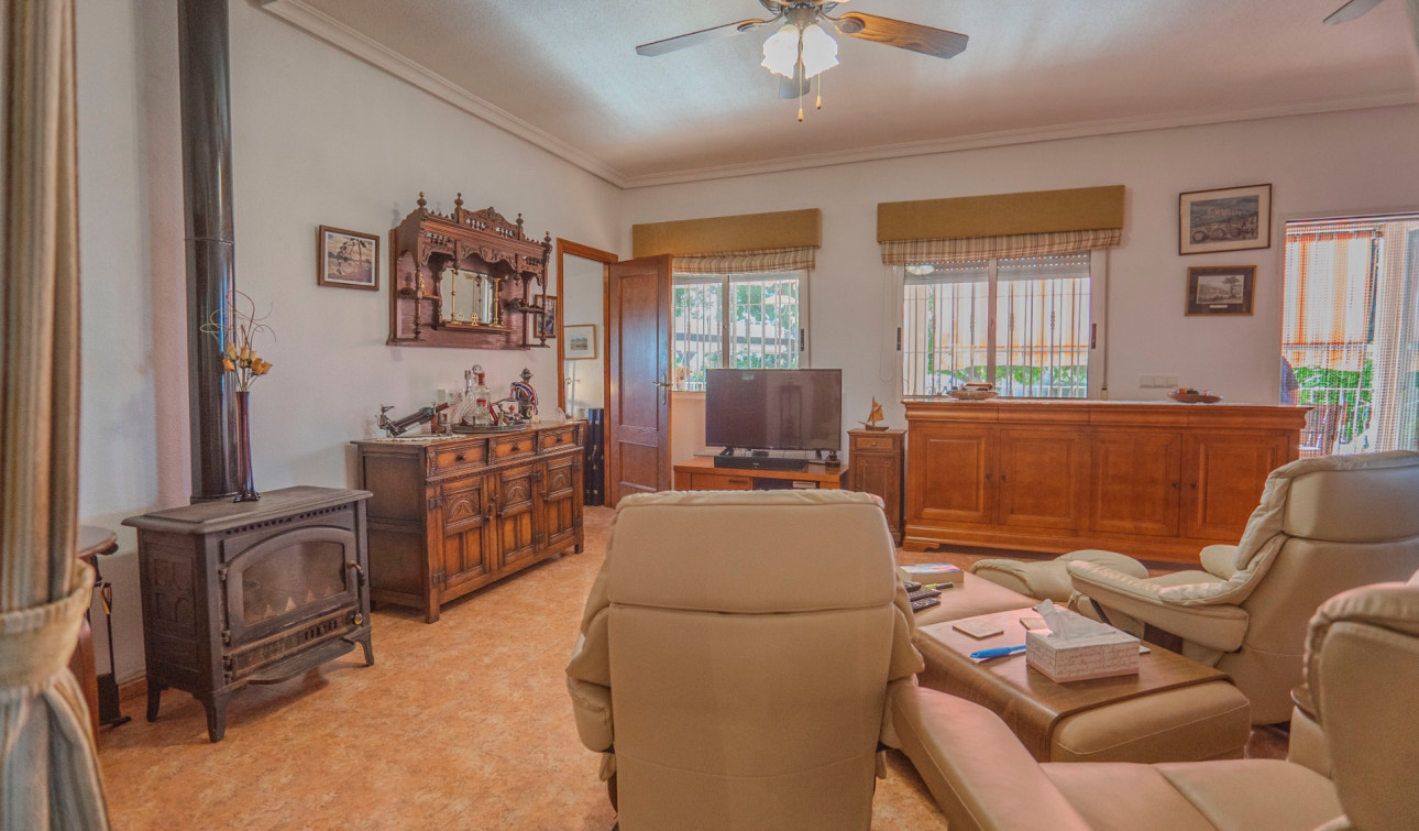 Reventa - Finca / Propiedad de Campo - Orihuela - San Bartolome