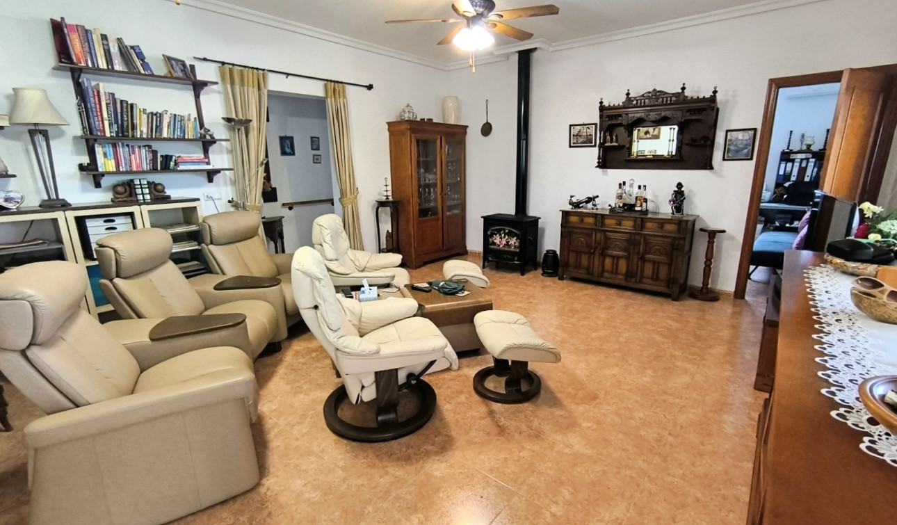 Reventa - Finca / Propiedad de Campo - Orihuela