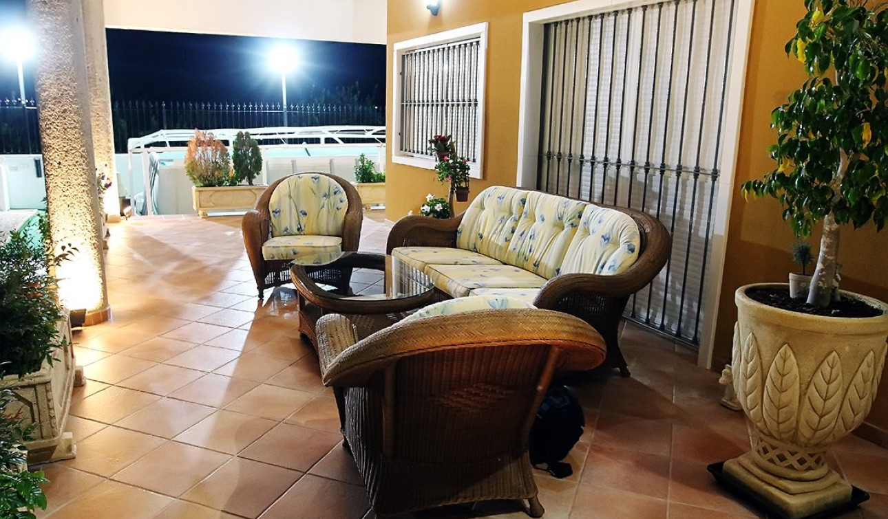 Reventa - Finca / Propiedad de Campo - Orihuela