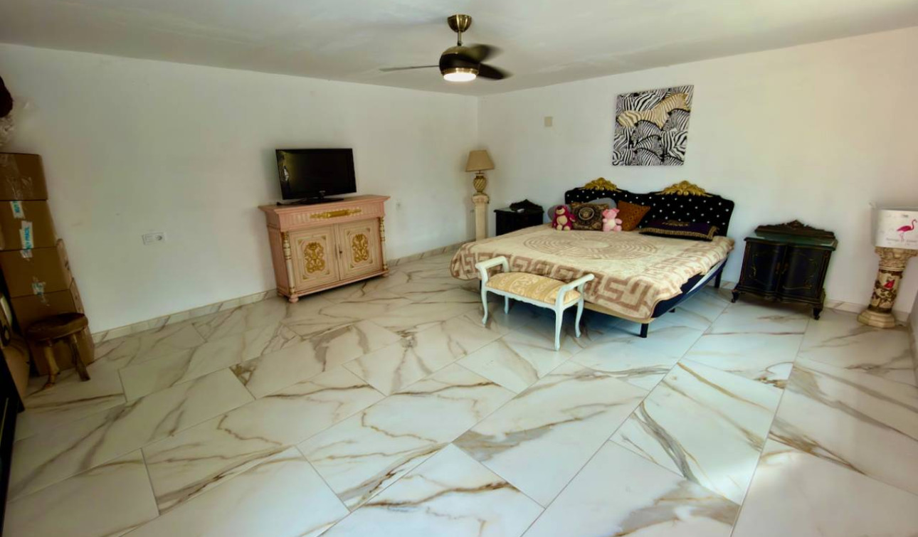 Reventa - Finca / Propiedad de Campo - San Fulgencio - La Marina