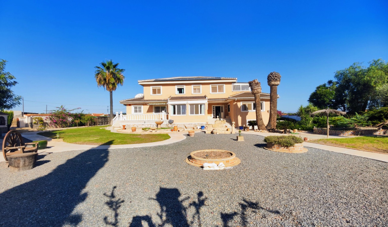 Reventa - Finca / Propiedad de Campo - San Miguel de Salinas