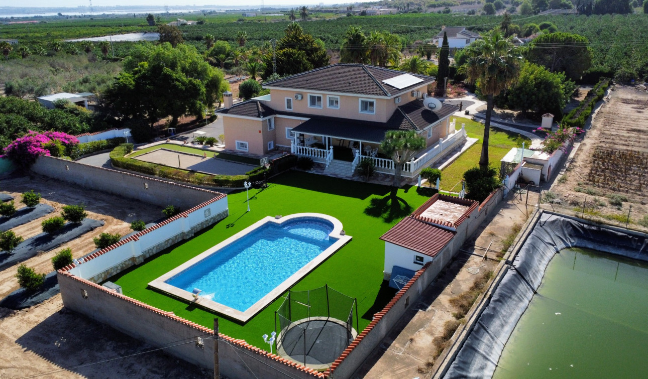 Reventa - Finca / Propiedad de Campo - San Miguel de Salinas