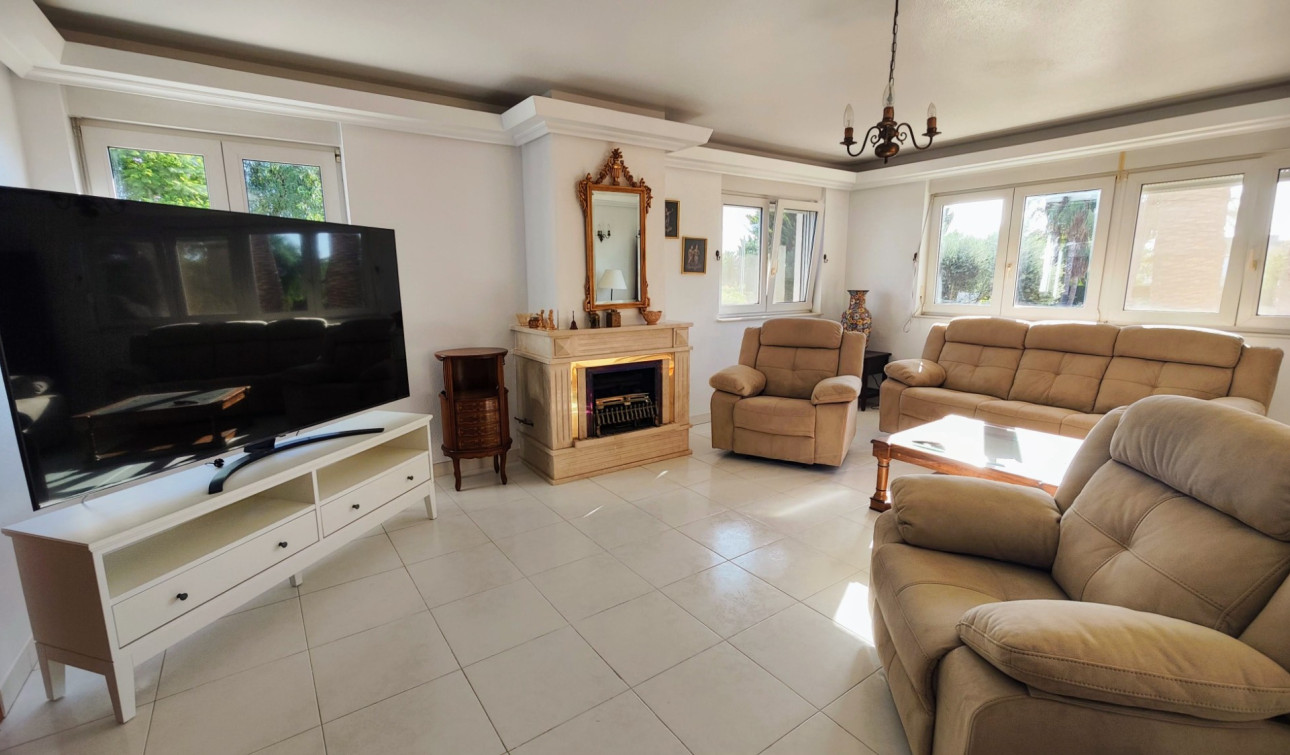 Reventa - Finca / Propiedad de Campo - San Miguel de Salinas