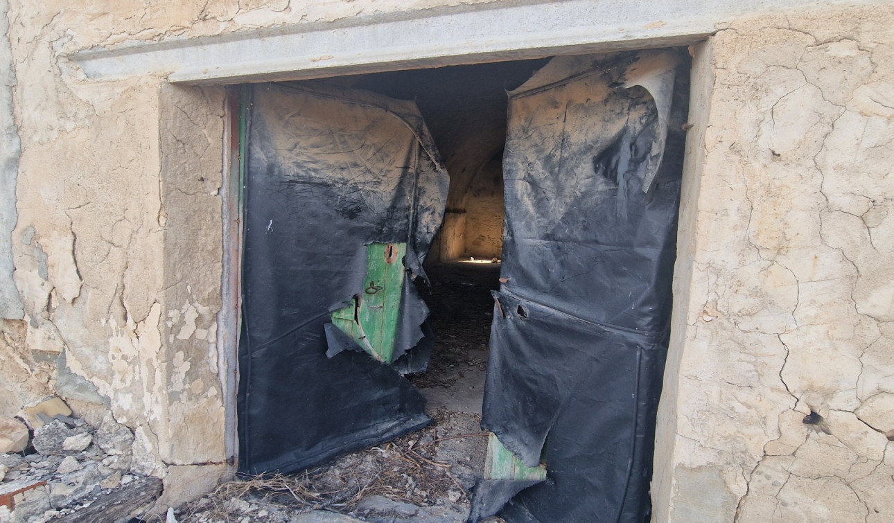 Reventa - Finca / Propiedad de Campo - San Miguel de Salinas