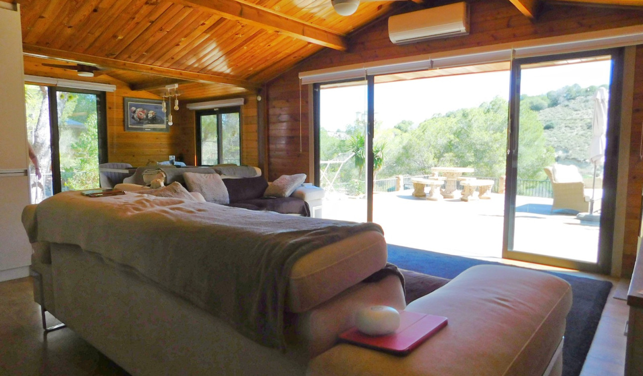 Reventa - Finca / Propiedad de Campo - Torremendo