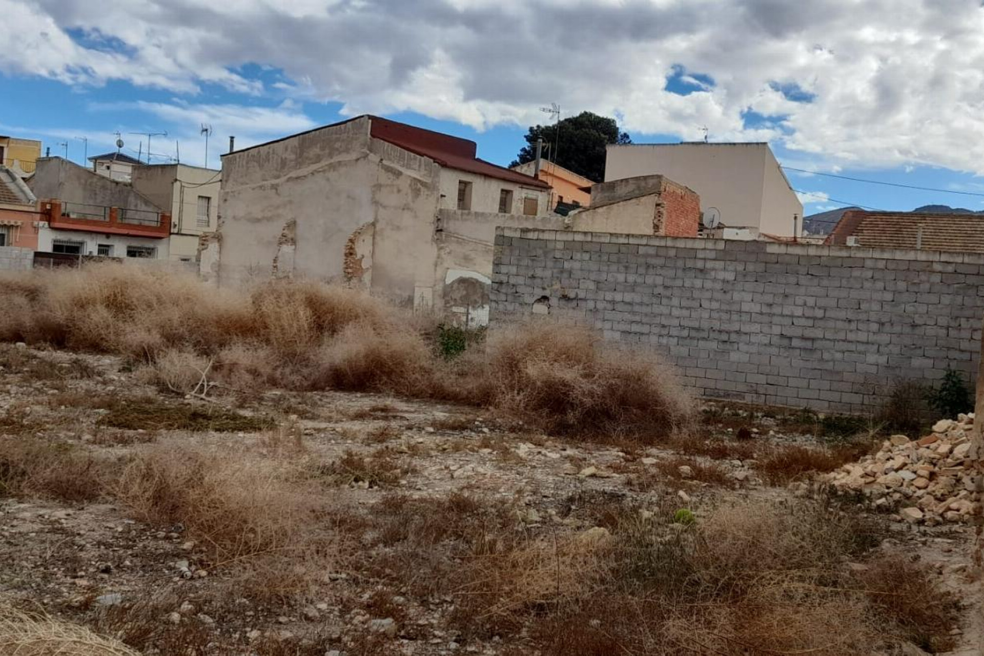 Reventa - Parcela / Terreno - Benferri - CENTRO