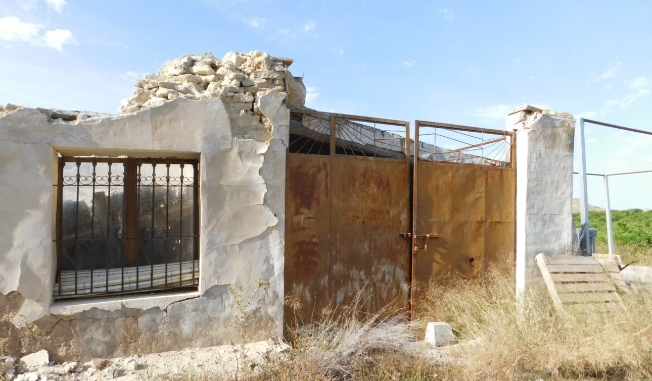 Reventa - Parcela / Terreno - Torremendo