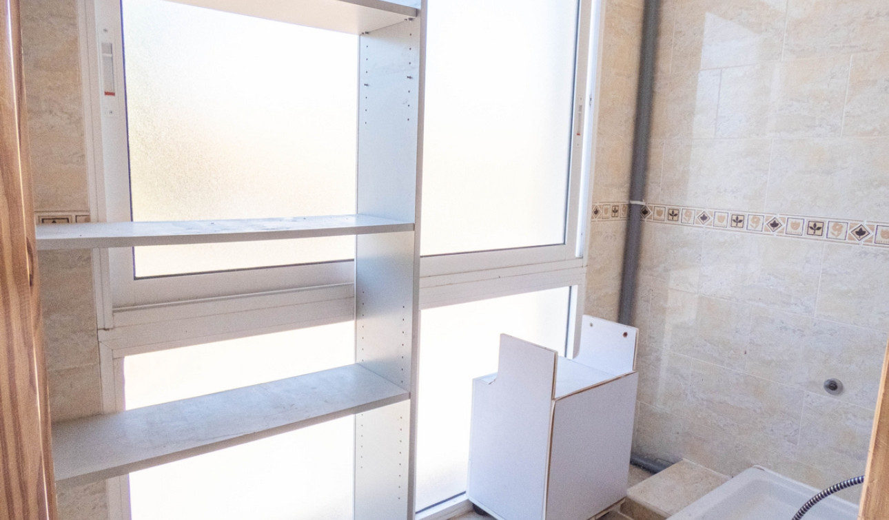 Reventa - Unidad Comercial - Algorfa - La Finca Golf - Algorfa