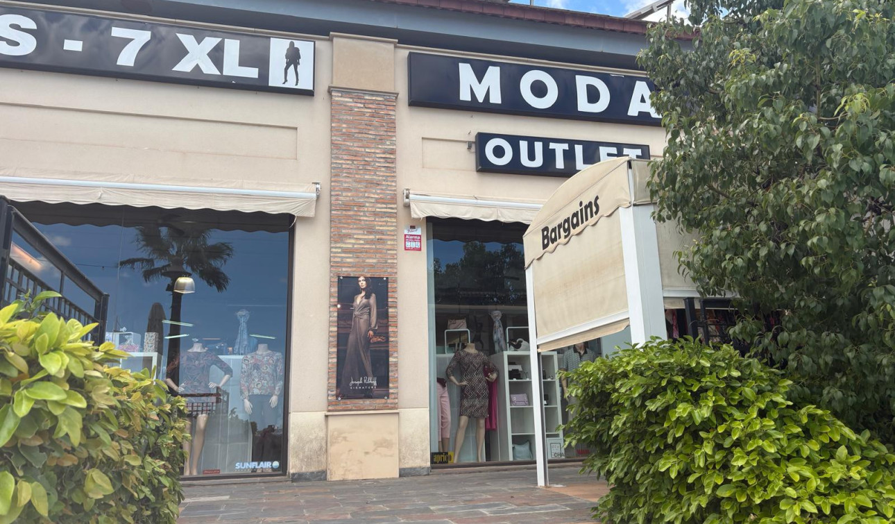 Reventa - Unidad Comercial - Algorfa - La Finca Golf