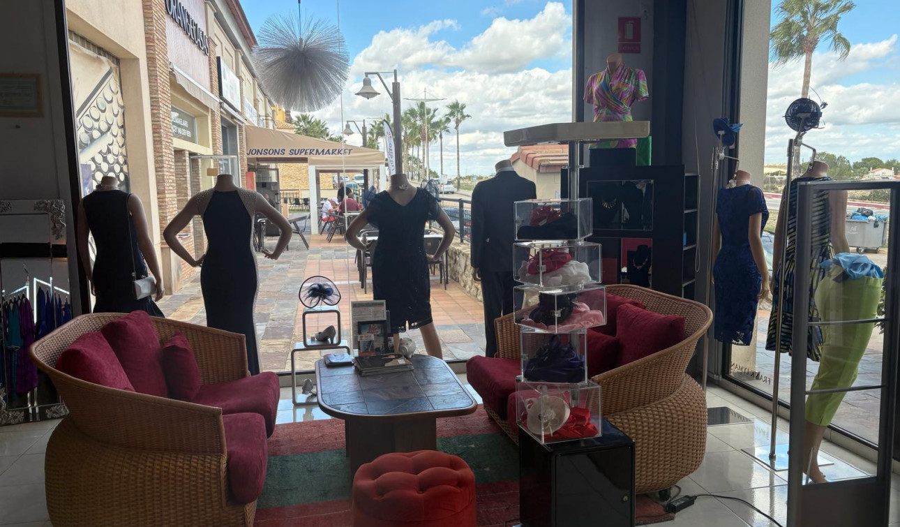 Reventa - Unidad Comercial - Algorfa - La Finca Golf