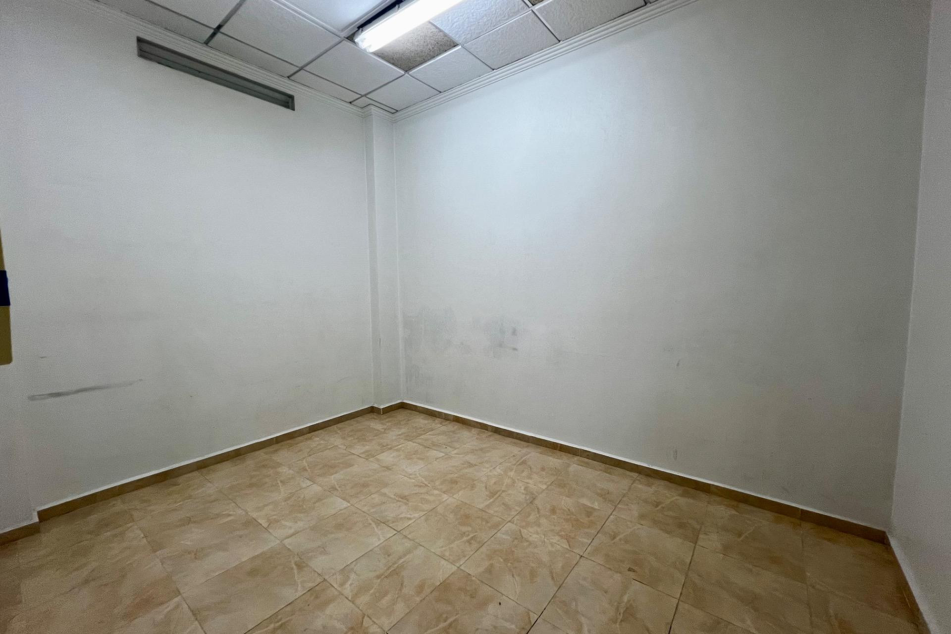 Reventa - Unidad Comercial - Beniel