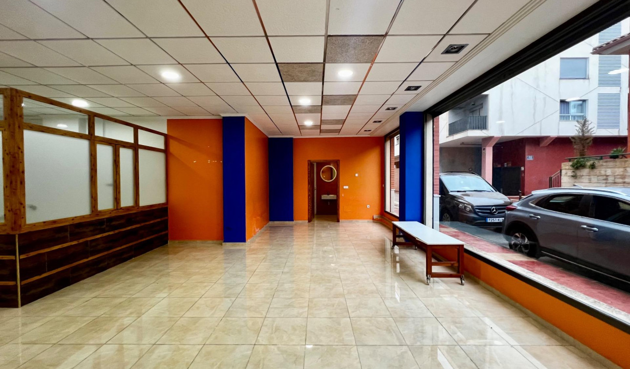 Reventa - Unidad Comercial - Beniel