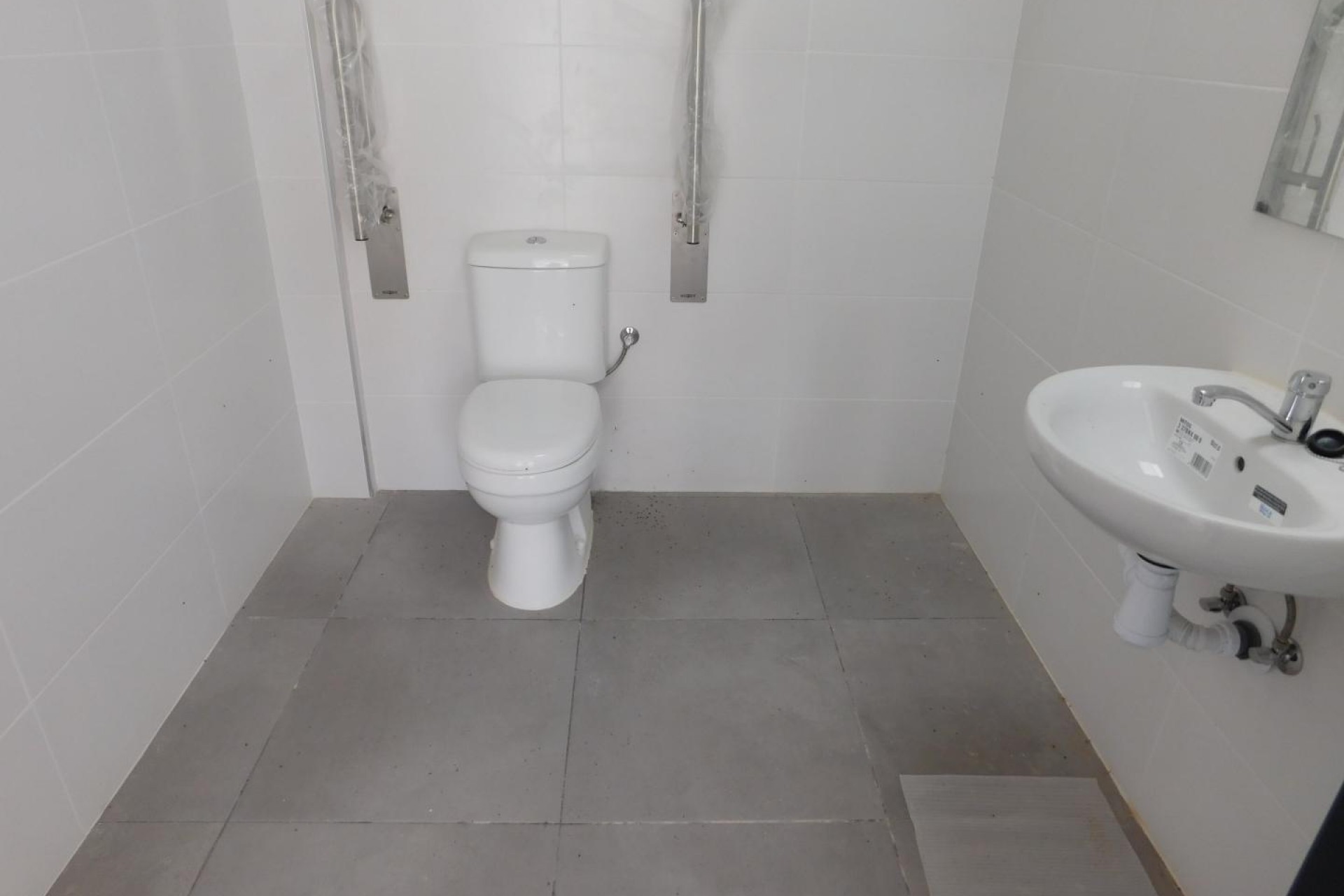 Reventa - Unidad Comercial - Ciudad Quesada - Lo Crispin