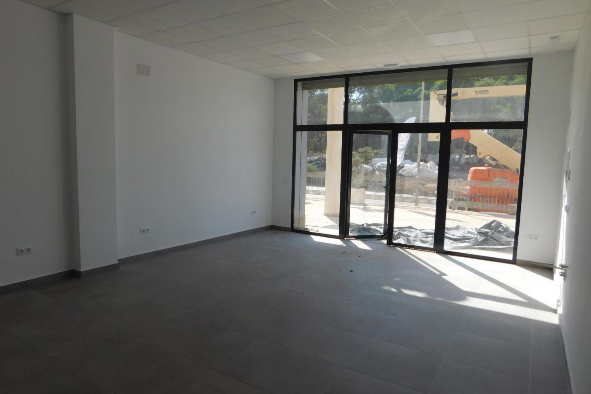 Reventa - Unidad Comercial - Ciudad Quesada - Lo Crispin